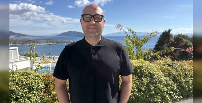 Sağanak sonrası Bodrum'da güneşli hava denize taşıdı