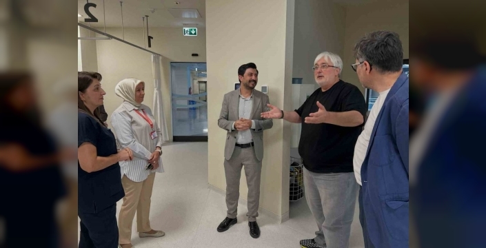 Şehir hastanesi kemoterapi ünitesine ziyaret
