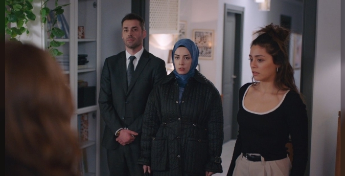 Selin Türkmen'in yeni dizisindeki direk dansı sahnesi dikkat çekti