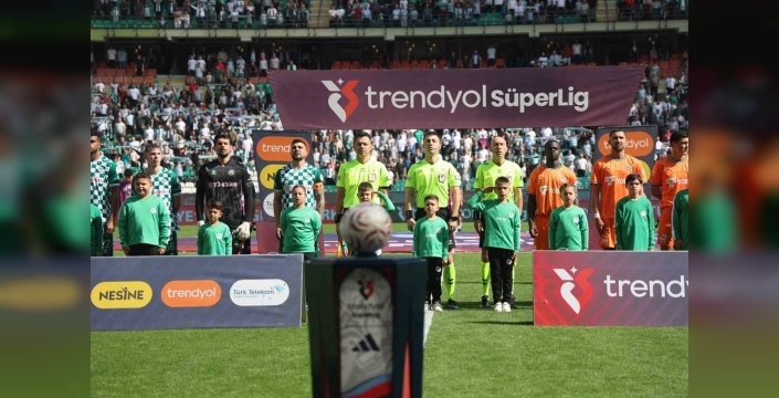 Süper Lig'de zirve haftası üç büyükler kazandı