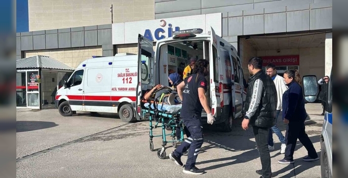 Tavşanlı'da otomobil ve motosiklet çarpıştı, 2 yaralı