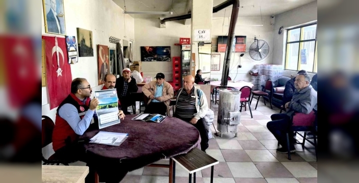 Uşak'ta üreticilerle köy ziyaretleri sürüyor