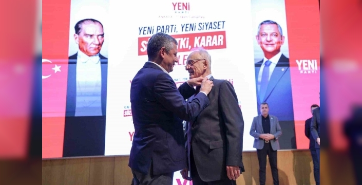 Yeni Parti Genel Başkanı Özgür Özel, yeni siyaset vurgusu yaptı