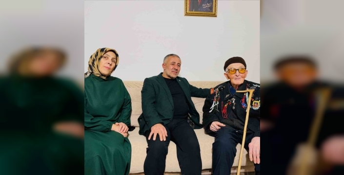 Yıldırım, şehit babası Osman Bayır'la buluştu